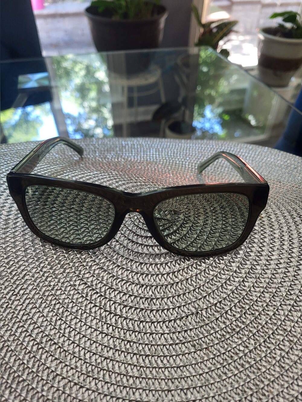 Burberry Dack GREEN Acetate Square Sunglasses with Signature Check Temples.Lens